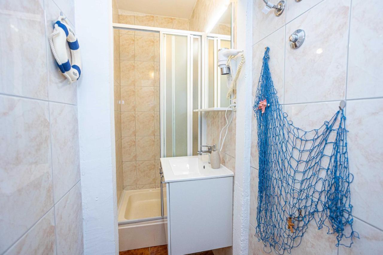 Splitska Kala Apartment Bagian luar foto